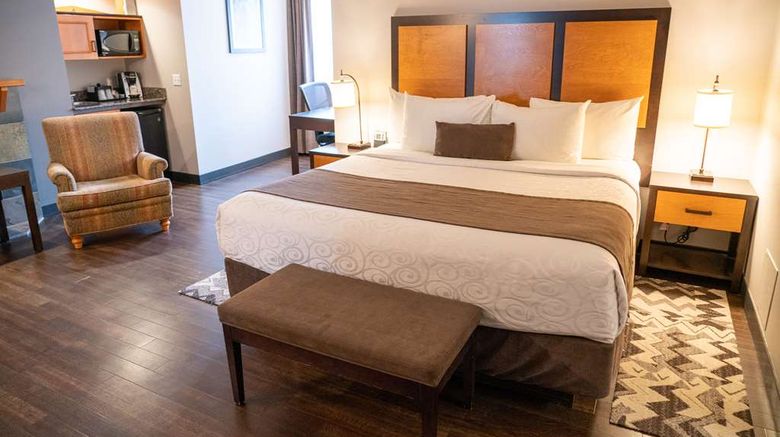 <b>Pocaterra Inn & Waterslide Suite</b>. Images powered by <a href="https://iceportal.shijigroup.com/" title="IcePortal" target="_blank">IcePortal</a>.