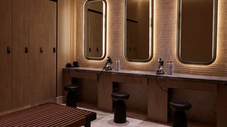 <b>Equinox Hotel Hudson Yards Spa</b>. Images powered by <a href="https://iceportal.shijigroup.com/" title="IcePortal" target="_blank">IcePortal</a>.