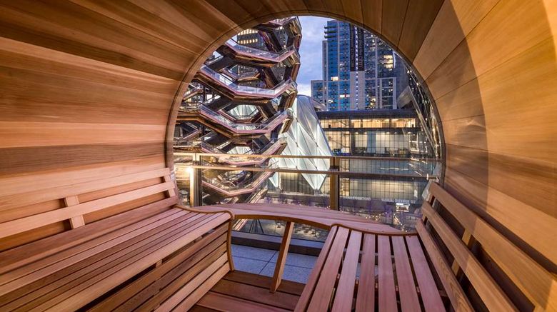 <b>Equinox Hotel Hudson Yards Health</b>. Images powered by <a href="https://iceportal.shijigroup.com/" title="IcePortal" target="_blank">IcePortal</a>.