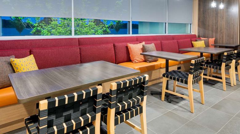 <b>Tru by Hilton Spartanburg Restaurant</b>. Images powered by <a href="https://iceportal.shijigroup.com/" title="IcePortal" target="_blank">IcePortal</a>.