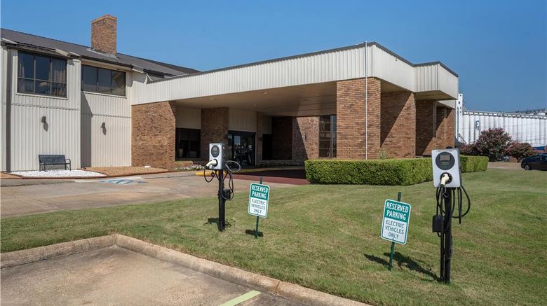 <b>SureStay Plus Hotel by BW Greenwood Other</b>. Images powered by <a href="https://iceportal.shijigroup.com/" title="IcePortal" target="_blank">IcePortal</a>.