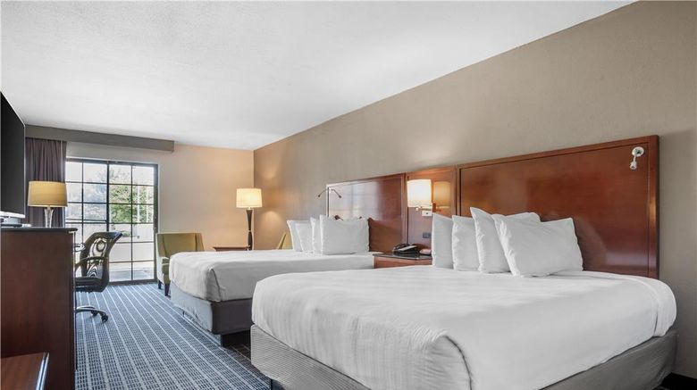 <b>SureStay Plus Hotel by BW Greenwood Room</b>. Images powered by <a href="https://iceportal.shijigroup.com/" title="IcePortal" target="_blank">IcePortal</a>.