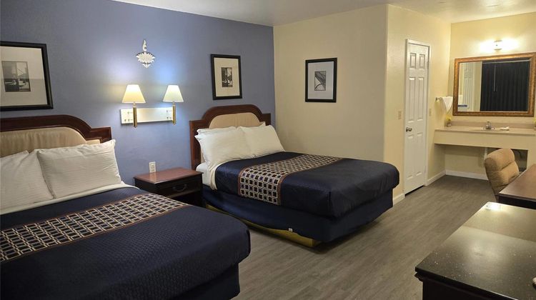 Rodeway Inn Blythe Room