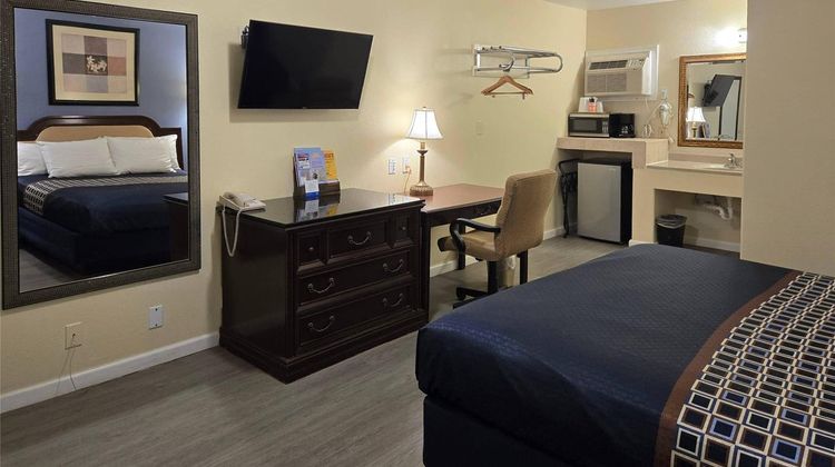 Rodeway Inn Blythe Suite