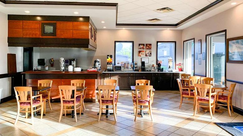 <b>Rodeway Inn Sun City Center Restaurant</b>. Images powered by <a href="https://iceportal.shijigroup.com/" title="IcePortal" target="_blank">IcePortal</a>.