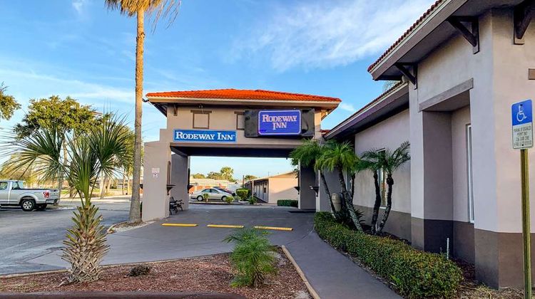 Rodeway Inn Sun City Center Exterior