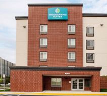WoodSpring Suites Washington DC Exterior