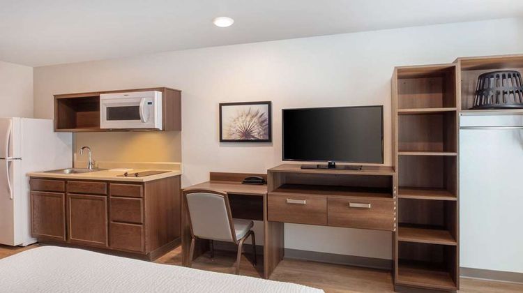 WoodSpring Suites Washington DC Area Room