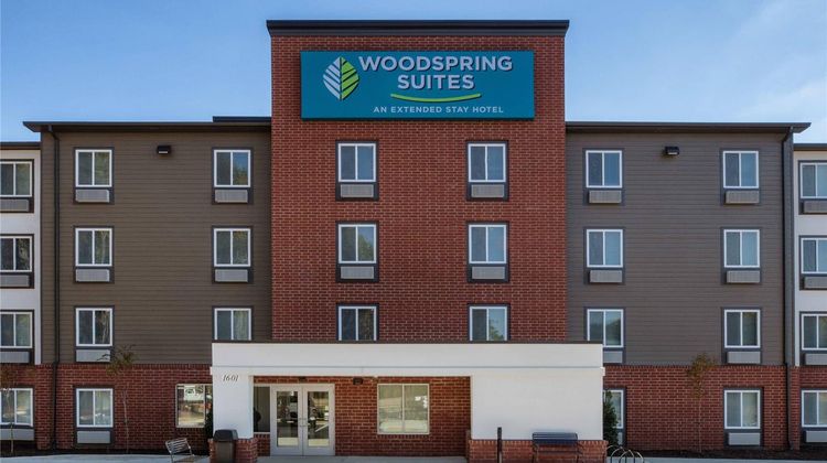 WoodSpring Suites Washington DC Area Exterior