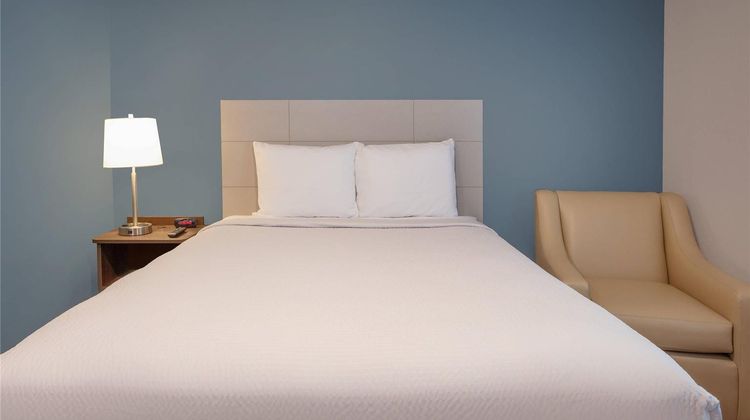 WoodSpring Suites Washington DC Area Room