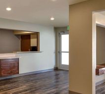 WoodSpring Suites Baltimore White Marsh Lobby