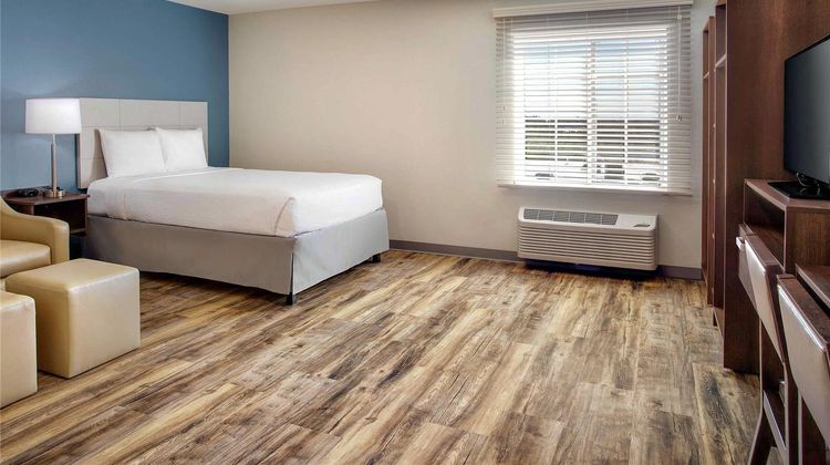 WoodSpring Suites Baltimore White Marsh Room