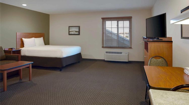 WoodSpring Suites Frederick Room