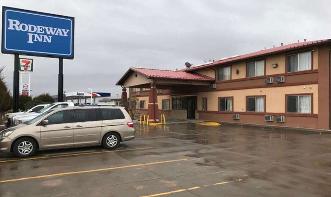 Rodeway Inn Moriarty Exterior