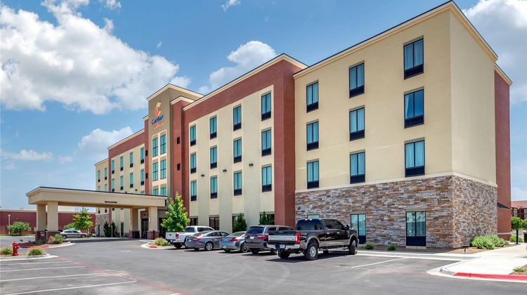 Comfort Suites Midland West Exterior