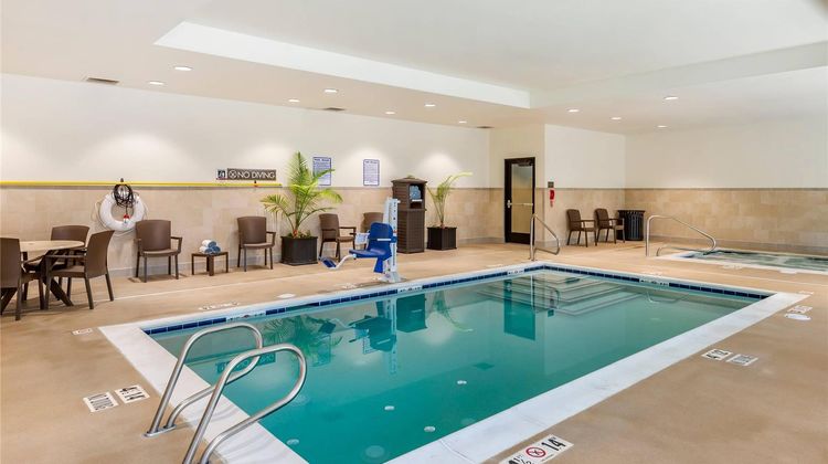 Comfort Suites Midland West Pool