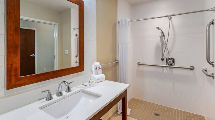 Comfort Suites Midland West Suite