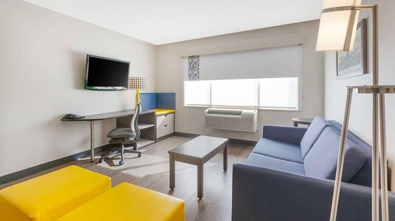 <b>GLo Best Western Mississauga Corp Centre Room</b>. Images powered by <a href="https://iceportal.shijigroup.com/" title="IcePortal" target="_blank">IcePortal</a>.
