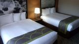 Super 8 by Wyndham Lynnwood Room