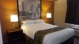 Super 8 by Wyndham Lynnwood Room