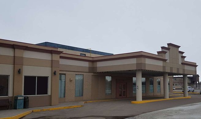 Travelodge by Wyndham Regina Exterior