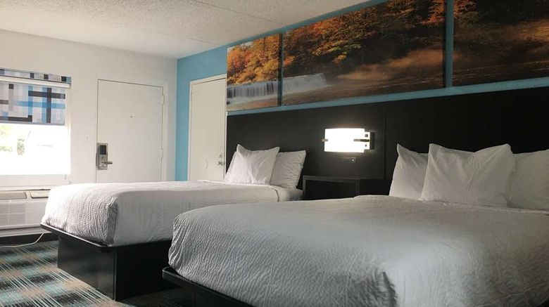 <b>Days Inn by Wyndham Calhoun GA Room</b>. Images powered by <a href="https://iceportal.shijigroup.com/" title="IcePortal" target="_blank">IcePortal</a>.