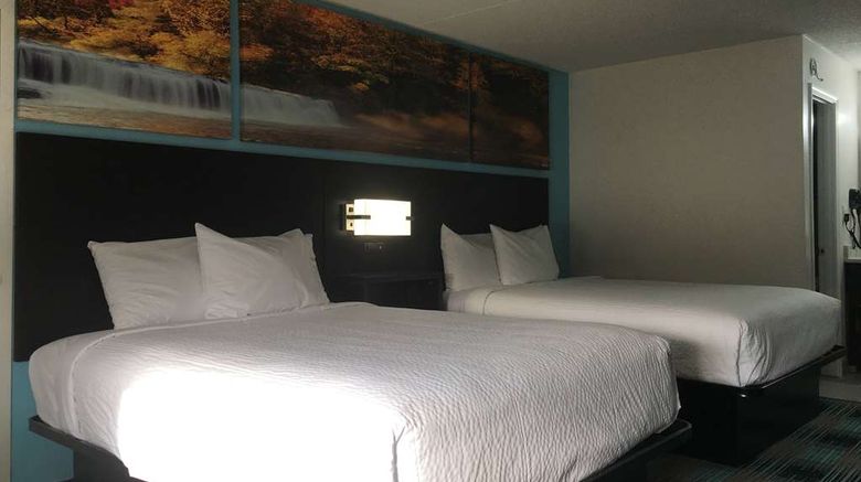 <b>Days Inn by Wyndham Calhoun GA Room</b>. Images powered by <a href="https://iceportal.shijigroup.com/" title="IcePortal" target="_blank">IcePortal</a>.