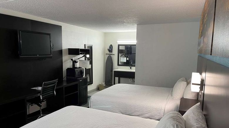 <b>Days Inn by Wyndham Calhoun GA Room</b>. Images powered by <a href="https://iceportal.shijigroup.com/" title="IcePortal" target="_blank">IcePortal</a>.