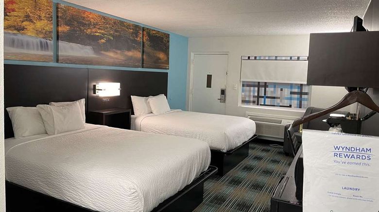 <b>Days Inn by Wyndham Calhoun GA Room</b>. Images powered by <a href="https://iceportal.shijigroup.com/" title="IcePortal" target="_blank">IcePortal</a>.