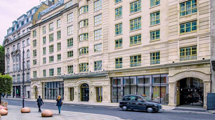 Middle Eight Hotel Exterior