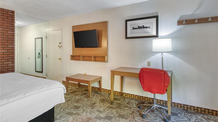SureStay by Best Western Tuscaloosa SE Room