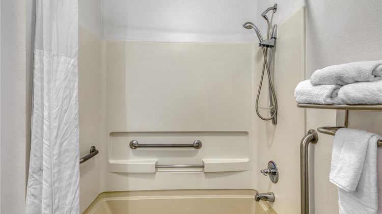 SureStay by Best Western Tuscaloosa SE Room