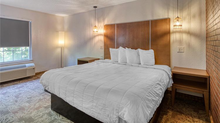 SureStay by Best Western Tuscaloosa SE Room