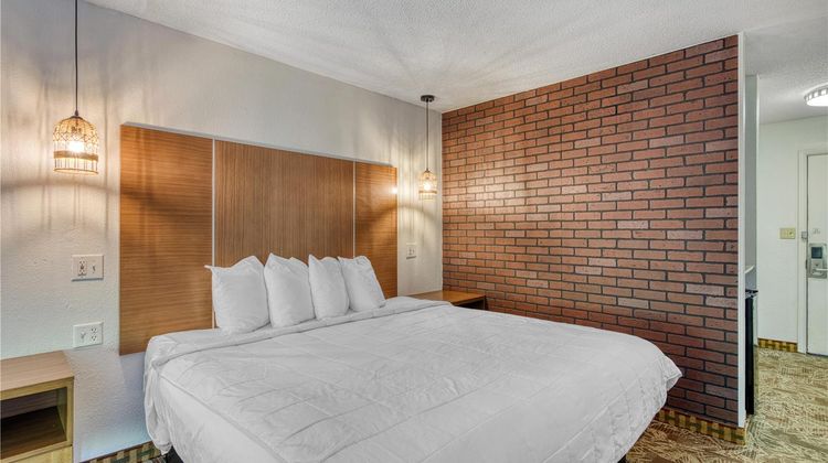 SureStay by Best Western Tuscaloosa SE Room