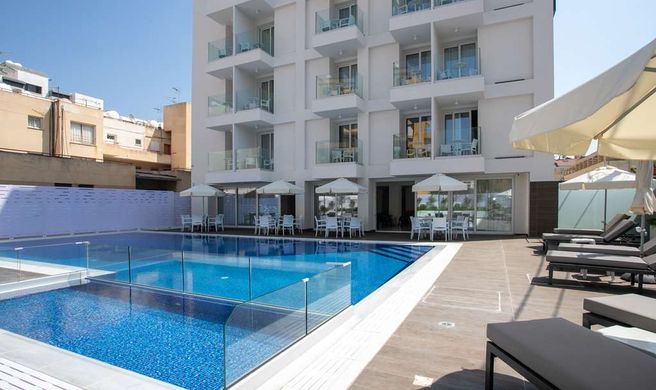 Best Western Plus Larco Hotel Exterior