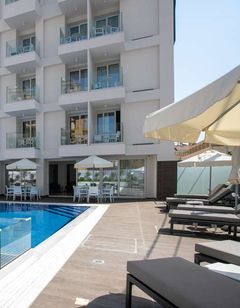 Best Western Plus Larco Hotel
