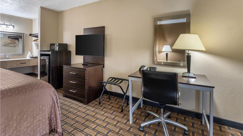 <b>SureStay by Best Western Summersville Room</b>. Images powered by <a href="https://iceportal.shijigroup.com/" title="IcePortal" target="_blank">IcePortal</a>.