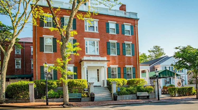 Jared Coffin House Exterior