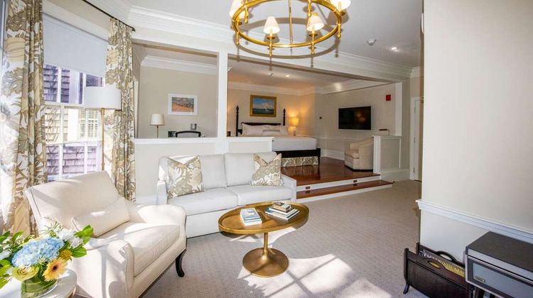 Jared Coffin House Suite
