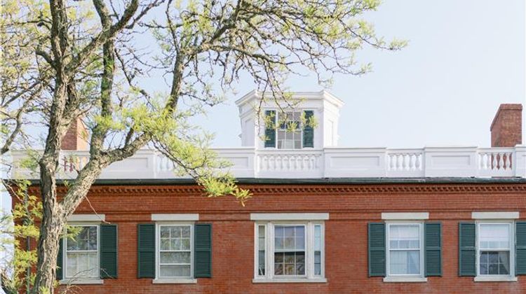 Jared Coffin House Exterior