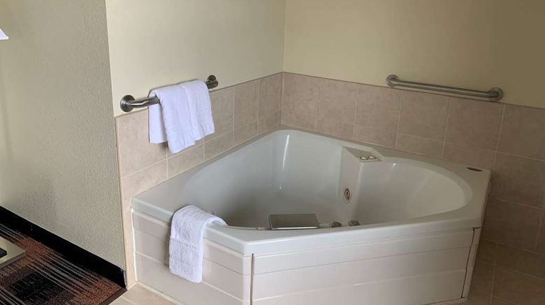 <b>Baymont by Wyndham Waupun Room</b>. Images powered by <a href="https://iceportal.shijigroup.com/" title="IcePortal" target="_blank">IcePortal</a>.