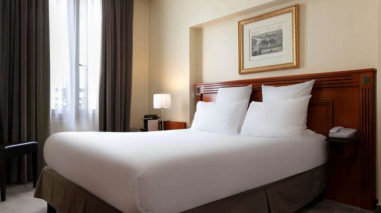 <b>Hotel Saint Cyr Etoile Room</b>. Images powered by <a href="https://iceportal.shijigroup.com/" title="IcePortal" target="_blank">IcePortal</a>.
