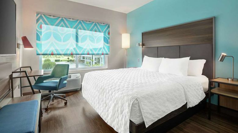 <b>Tru by Hilton Ringgold Room</b>. Images powered by <a href="https://iceportal.shijigroup.com/" title="IcePortal" target="_blank">IcePortal</a>.