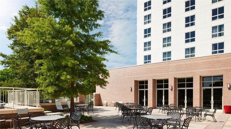 Hilton Charlotte Airport Exterior