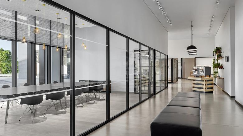 <b>Canopy by Hilton Dubai Al Seef Meeting</b>. Images powered by <a href="https://iceportal.shijigroup.com/" title="IcePortal" target="_blank">IcePortal</a>.