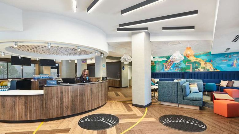 <b>Tru by Hilton Ft Lauderdale Airport Lobby</b>. Images powered by <a href="https://iceportal.shijigroup.com/" title="IcePortal" target="_blank">IcePortal</a>.