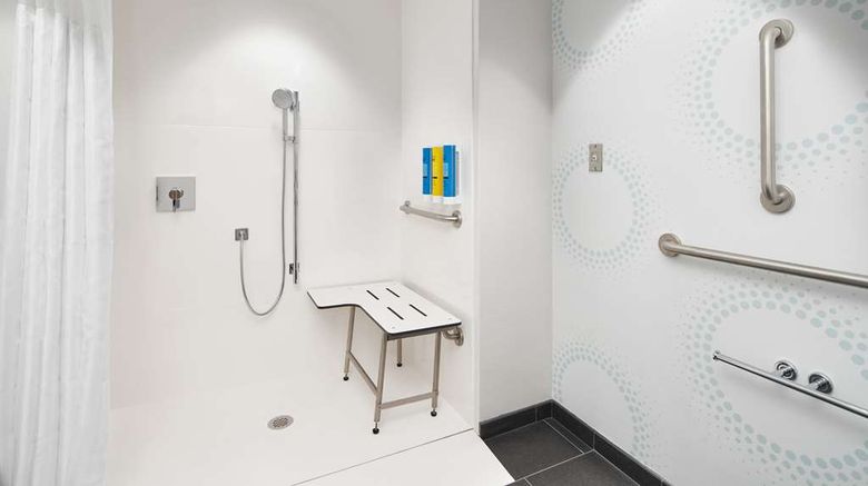 <b>Tru by Hilton Ft Lauderdale Airport Room</b>. Images powered by <a href="https://iceportal.shijigroup.com/" title="IcePortal" target="_blank">IcePortal</a>.