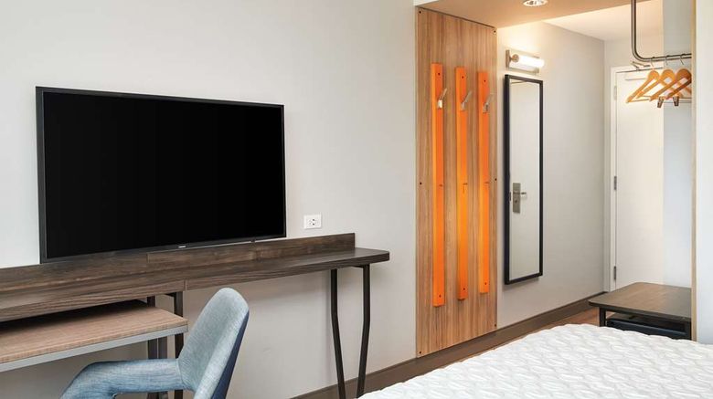 <b>Tru by Hilton Ft Lauderdale Airport Room</b>. Images powered by <a href="https://iceportal.shijigroup.com/" title="IcePortal" target="_blank">IcePortal</a>.