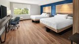 Tru by Hilton Ft Lauderdale Airport Room