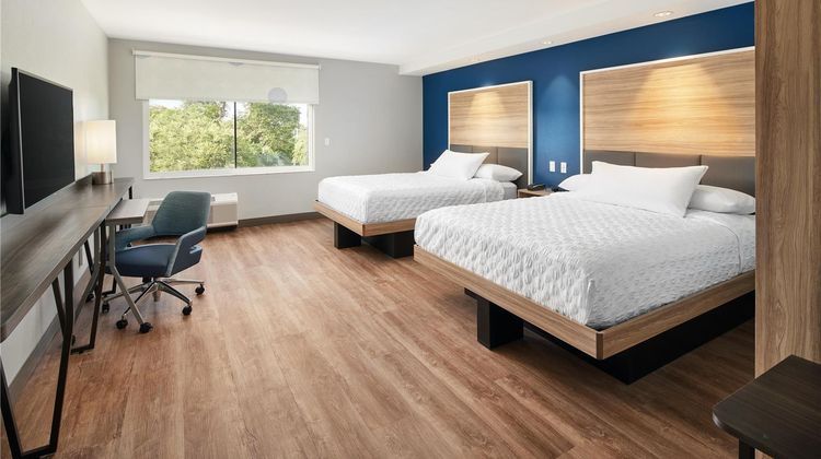 Tru by Hilton Ft Lauderdale Airport Room